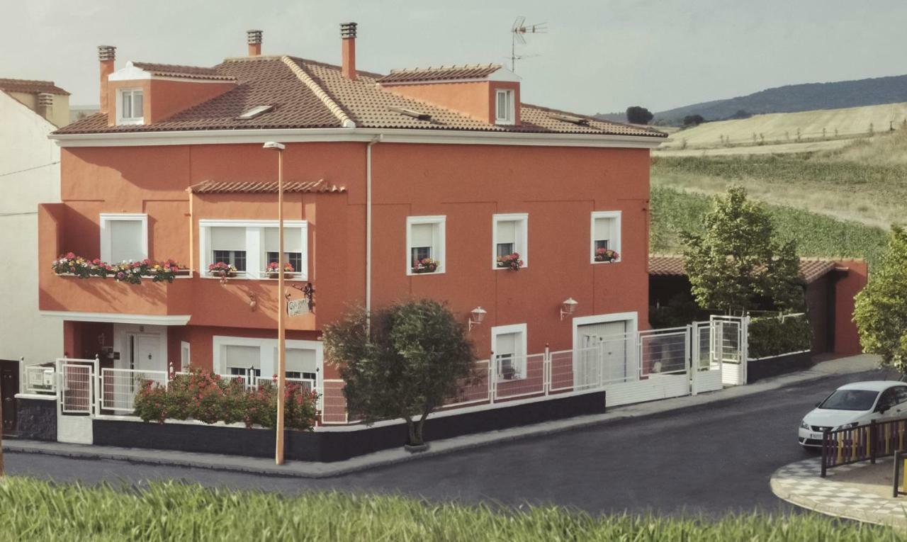 Apartamento 2 4/6 Pax Casa Rural El Sauce. A 2,5 Km De Cuenca Capital Nohales Exterior photo