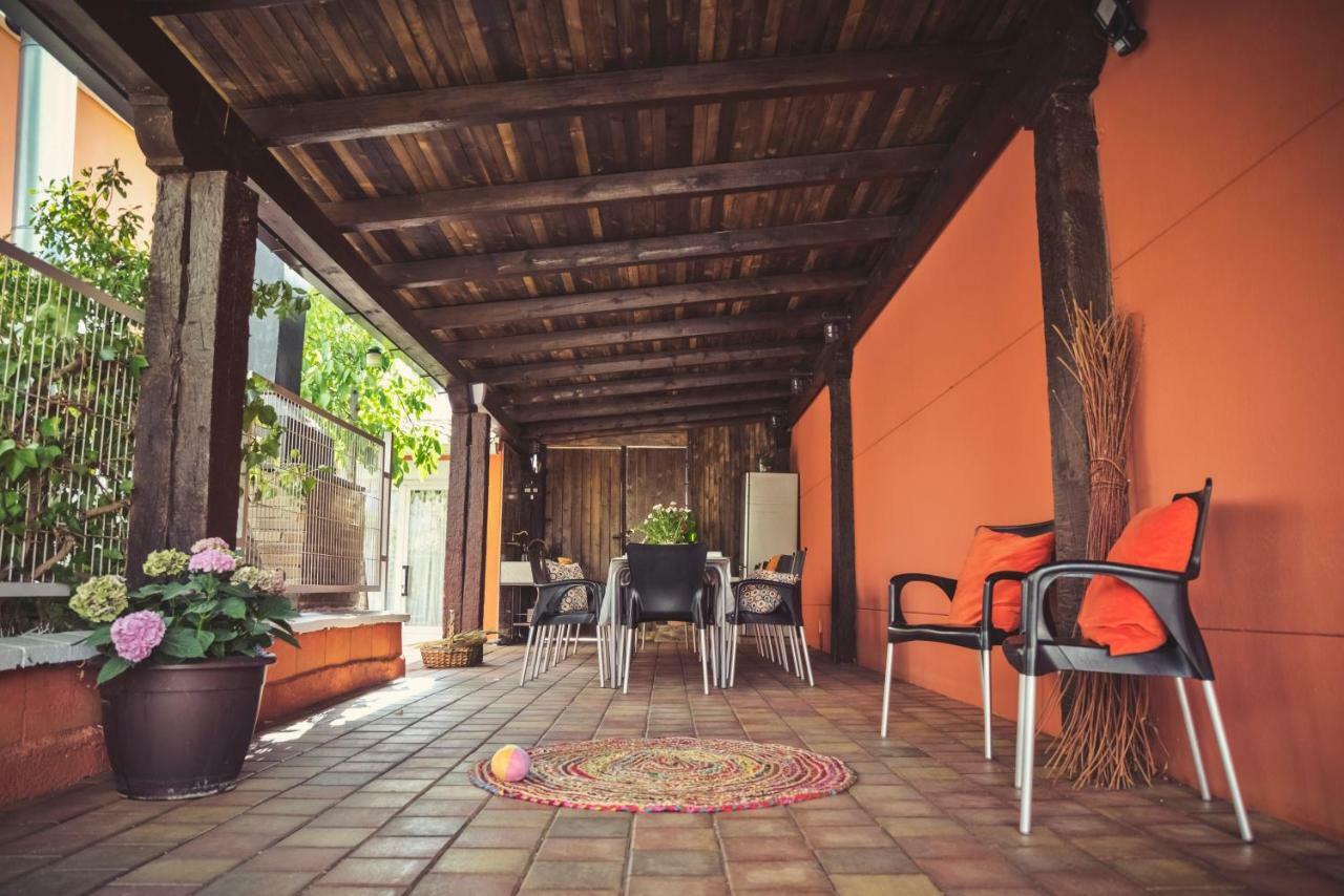 Apartamento 2 4/6 Pax Casa Rural El Sauce. A 2,5 Km De Cuenca Capital Nohales Exterior photo