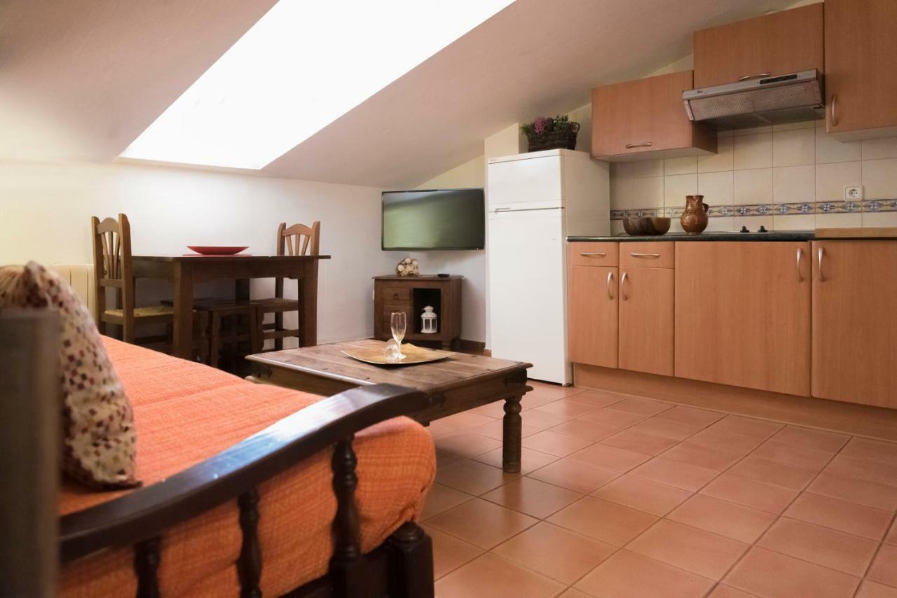 Apartamento 2 4/6 Pax Casa Rural El Sauce. A 2,5 Km De Cuenca Capital Nohales Exterior photo